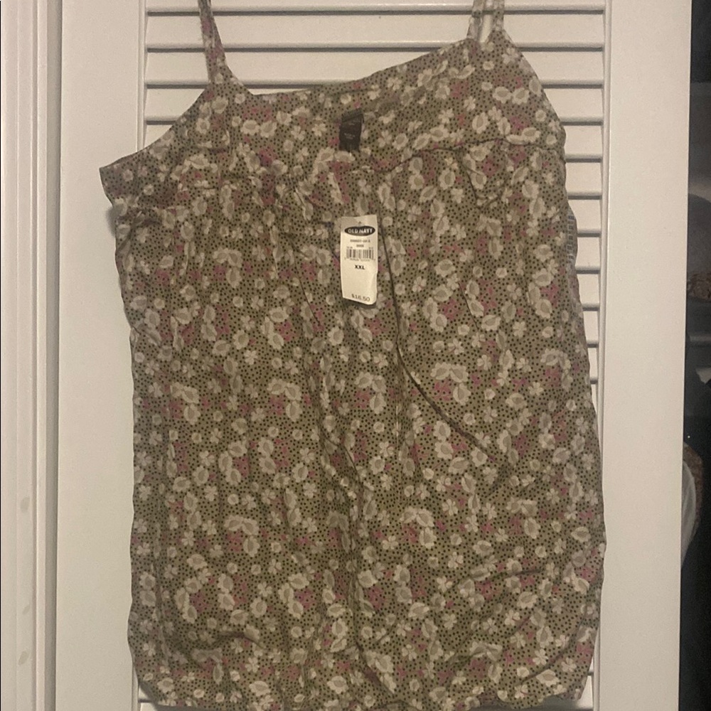 New Old Navy Floral Green Top